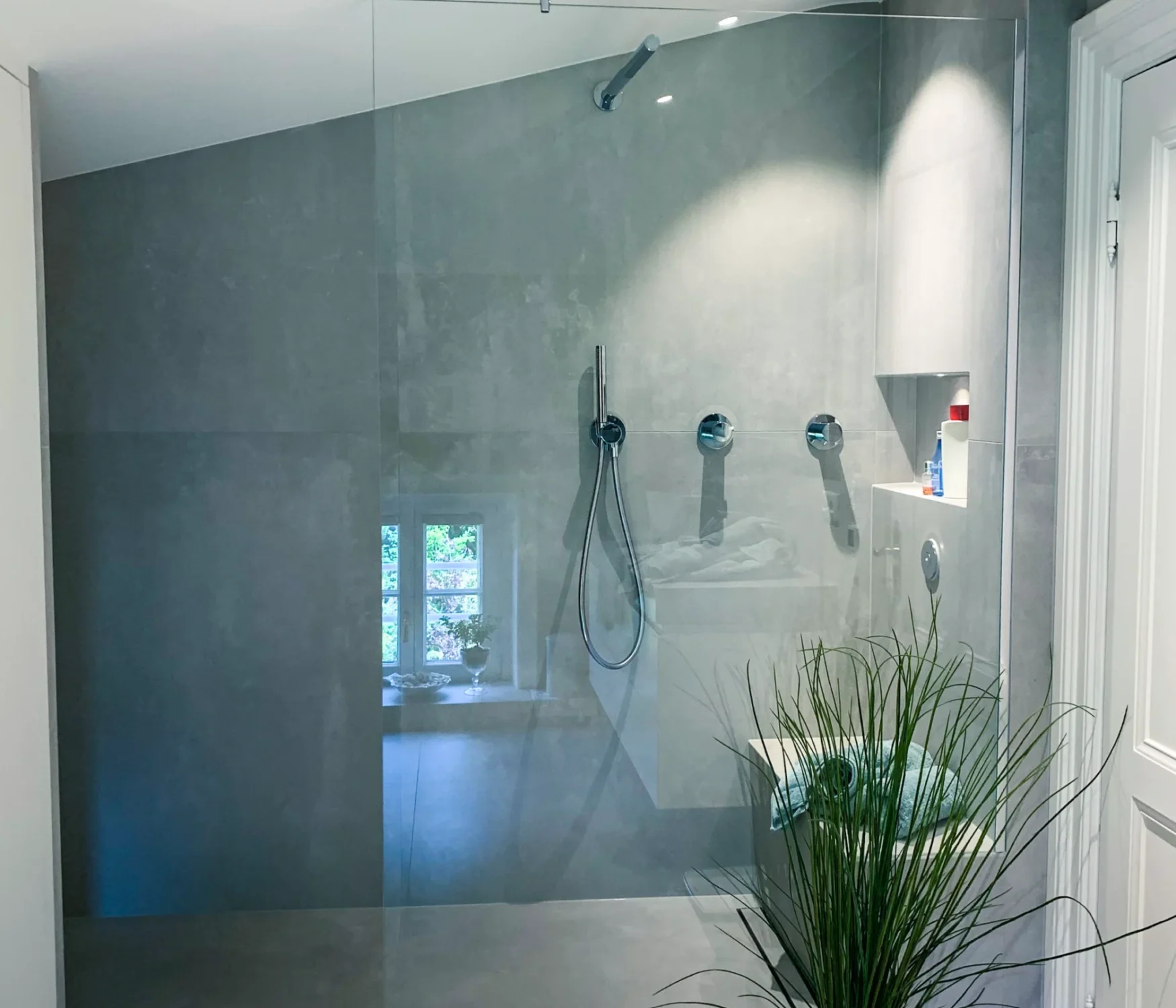 Altersgerechtes Badezimmer mit Stil in Blankenese - nachher 08